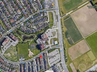 12 Manhattan Cres, Ottawa, ON K2C4B4