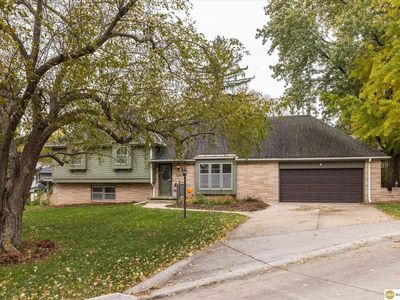 1256 Peterson Dr, Omaha, NE, 68130