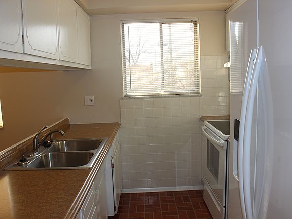 5th image of 3381 Liberty St