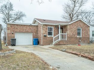 5729 Holcomb Ave, Des Moines, IA 50310