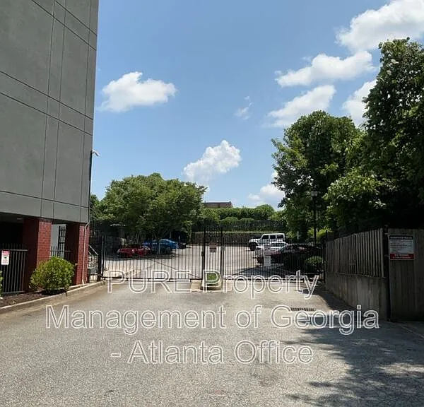 89 Mangum St SW #102 — Photo 27