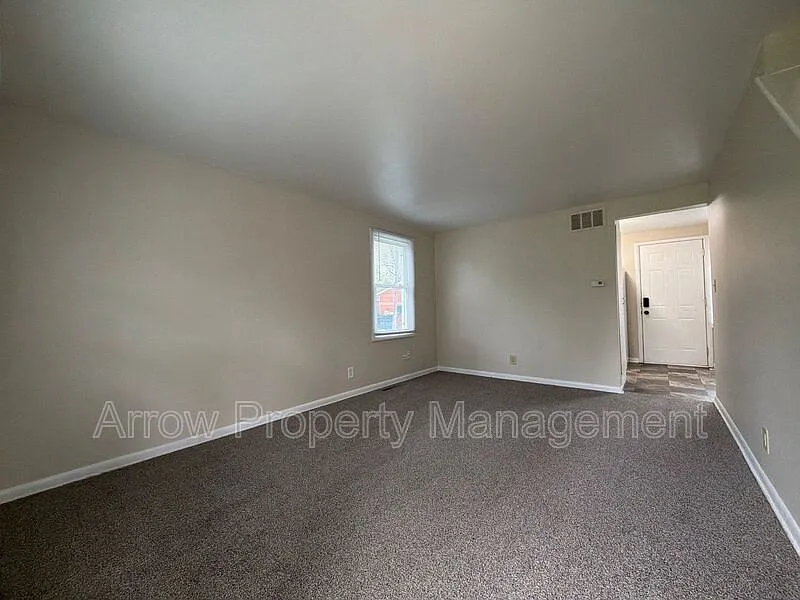 Building Photo - 5301 Benton St #5307