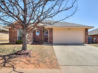 1004 Coyote Dr, Yukon, OK 73099