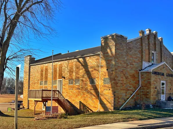 806 Park Ave, Manning, IA 51455