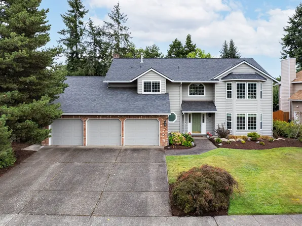 575 NE Goldie Dr, Hillsboro, OR 97124