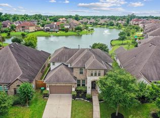 5371 Blue Mountain Ln, Sugar Land, TX 77479