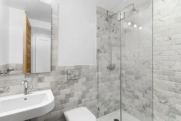 Rented by Compass | media 25