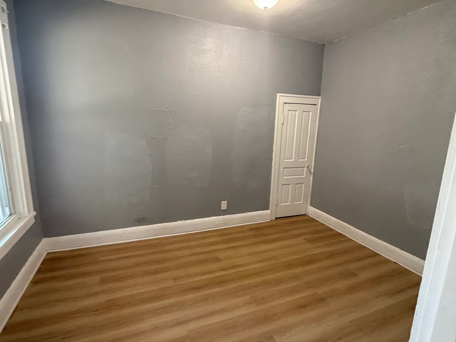3 bed, $1,000 — Photo 2