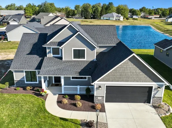 22215 Travertine Run, Woodburn, IN 46797