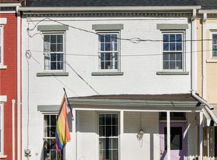 8 Brick Row, Athens, NY 12015