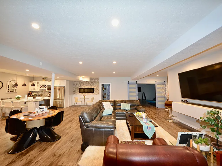 12252 Harvest Glen Blvd — Photo 39