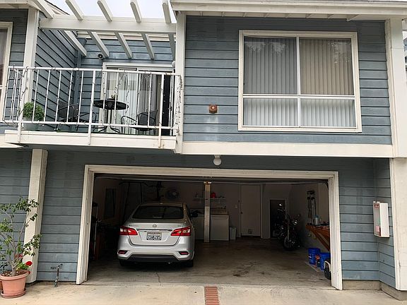 3rd image of 14529 Larch Ave