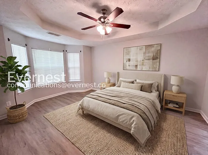 1311 Birch Ct — Photo 4