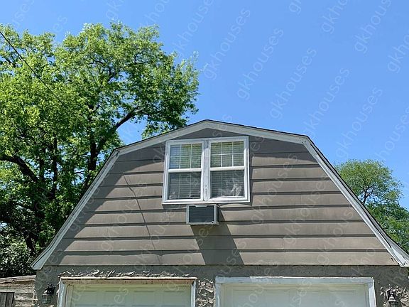 3rd image of 3012 E 32nd St
