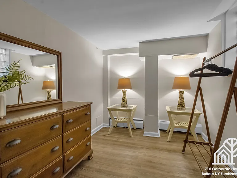 1540 Abbott Rd #1 — Photo 6