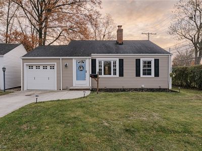 1608 Curry Dr, Lyndhurst, OH, 44124