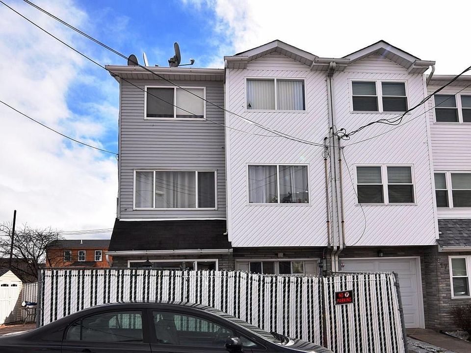 1st image of 15 Michelle Ln
