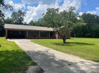 121 Rabun Ave, Reidsville, GA 30453