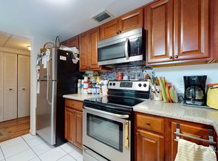 10193 N Military Trl APT 101, Palm Beach Gardens, FL 33410
