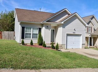 6521 Bridleview Cir, Louisville, KY 40228
