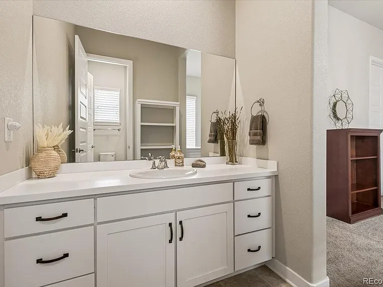 22280 Boundstone Dr — Photo 33
