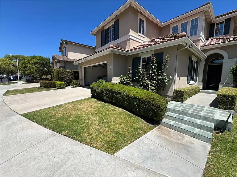 32 Bristlecone — Photo 1