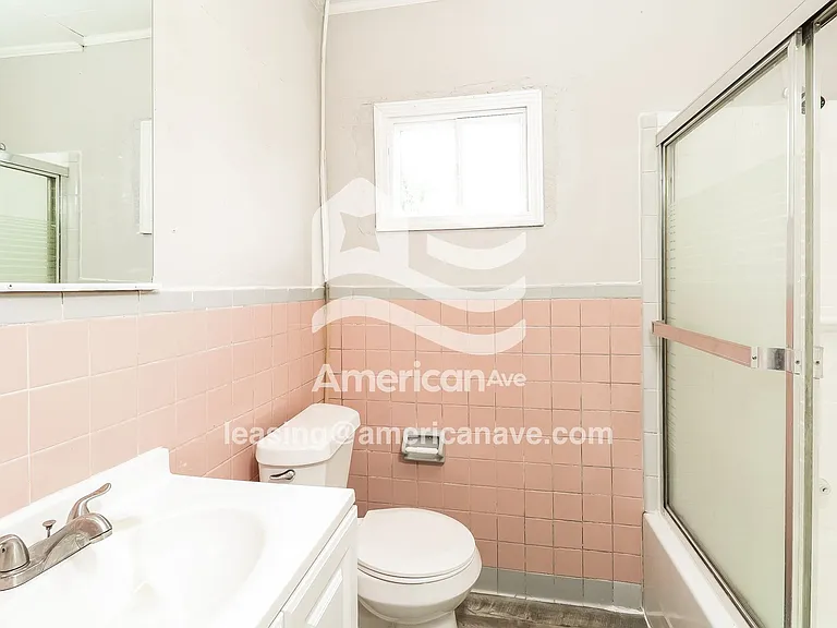 23689_009_main_bathroom_13703996.jpg