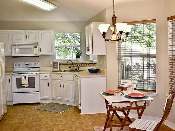 3rd image of 8728 Ramble Woods Dr