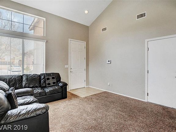 5th image of 317 Gemstone Hill Ave