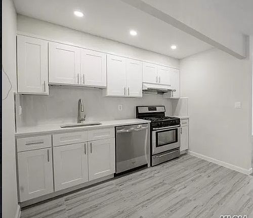 3rd image of 50-52 Francis Lewis Blvd