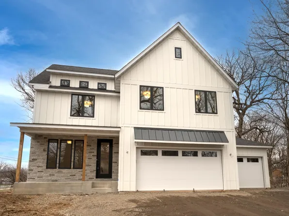 2116 65th St E, Inver Grove Heights, MN 55077