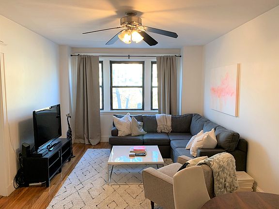 2nd image of 19 Egremont Rd APT 2