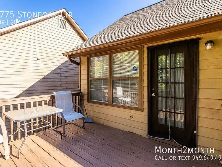 1775 Stoneoak Cir — Photo 26