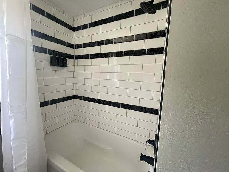 6713 W Dixon St — Photo 16