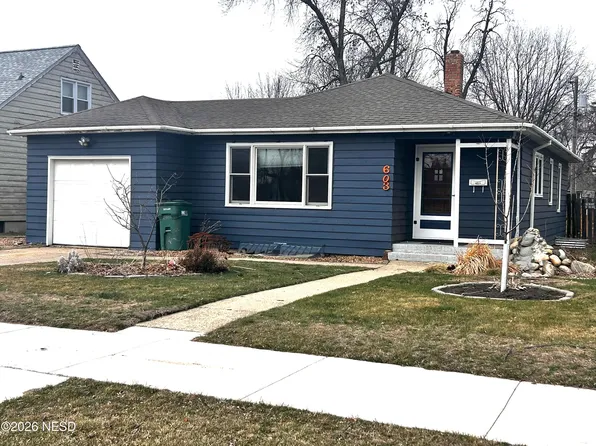 603 S 5th St, Milbank, SD 57252