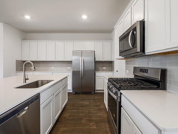 3rd image of 14325 Macquarie Dr