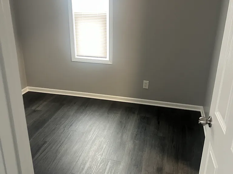 1010 Hoffman St #1F — Photo 7