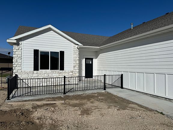 37 Exterior