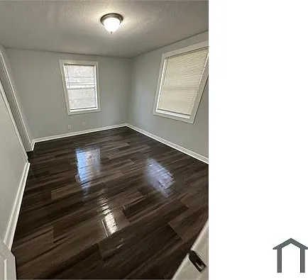 917 W 30th St — Photo 12
