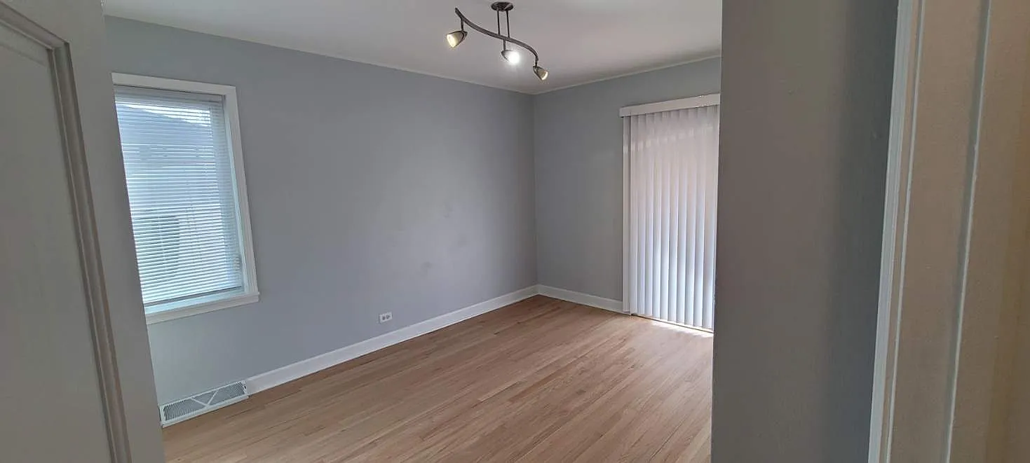 4638 25th Ave photo 1