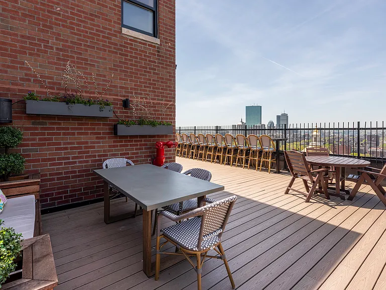 130 Bowdoin St #1703 — Photo 36