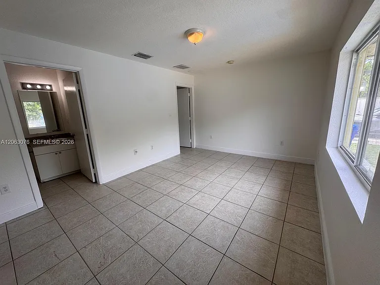 3342 NW 9th Ave #3344 — Photo 20