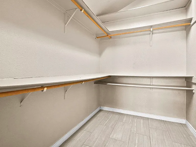 12517 Sun Spirit Dr — Photo 33