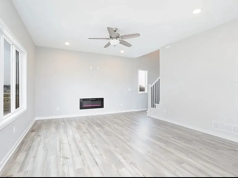 2823 22nd St SW — Photo 10