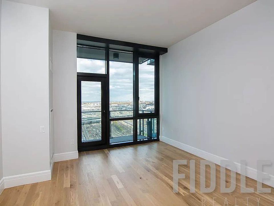 1st image of 4441 Purves St #1702
