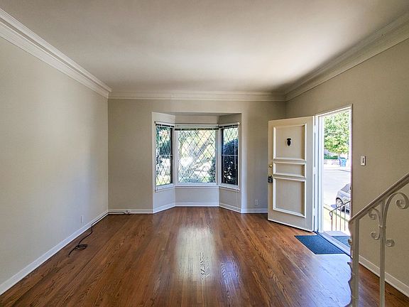 2nd image of 1555 N Formosa Ave