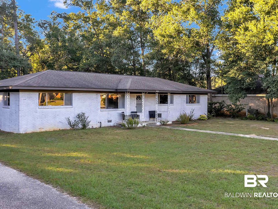 1st image of 7423 Fairmont Dr