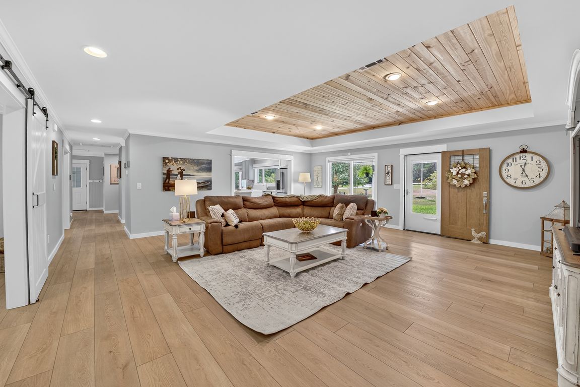 next background image