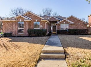 640 Cherry Tree Dr, Keller, TX 76248
