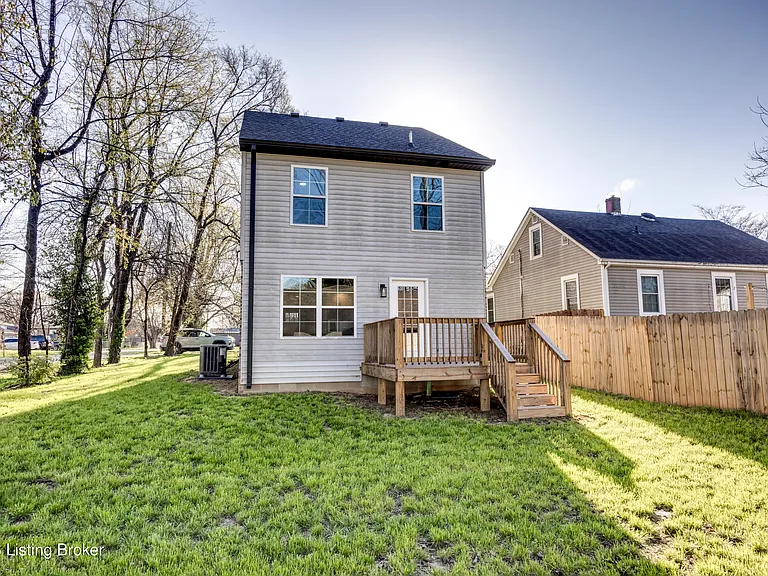 114 N Elm Grove Ave — Photo 5
